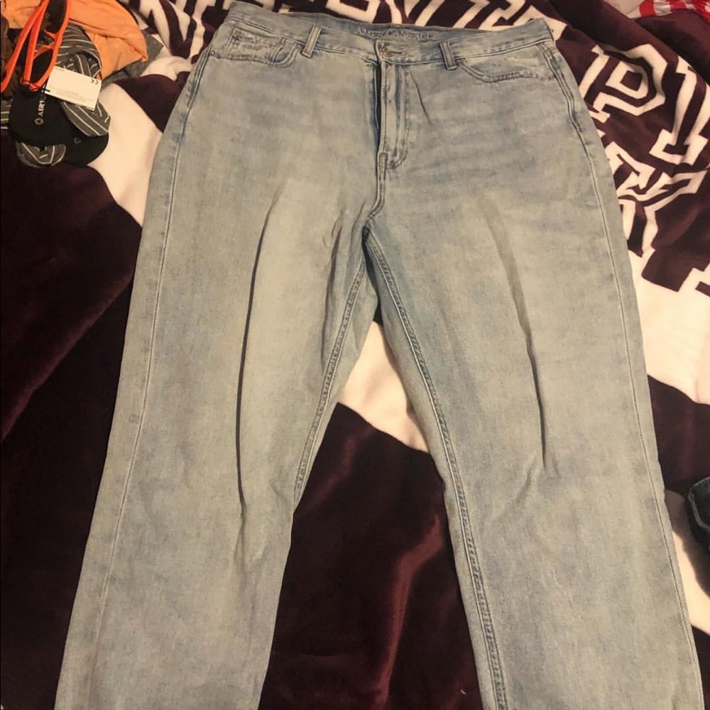 American Eagle Mom Jeans
